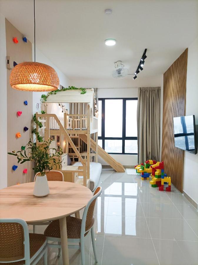 Japandi Family Play With Slide Bunk Bed Kajang